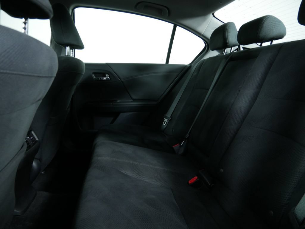 Used 2016 Honda Accord EX image 16
