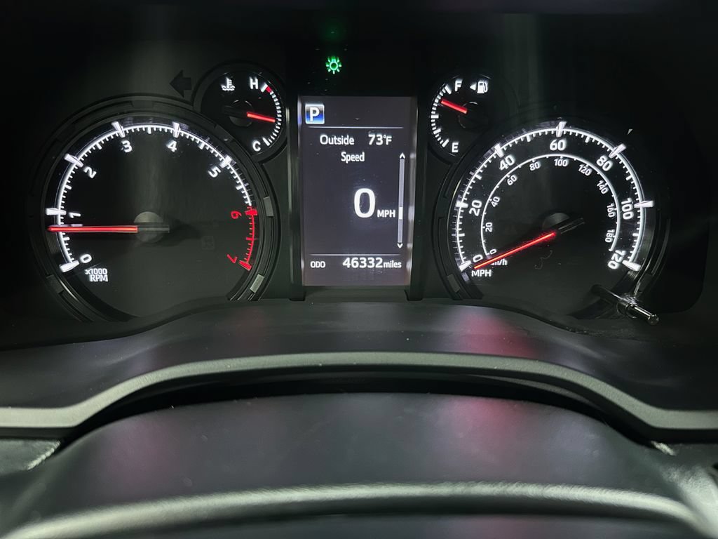 Used 2023 Toyota 4Runner SR5 Premium w/ Moonroof Package AWD/4WD image 25