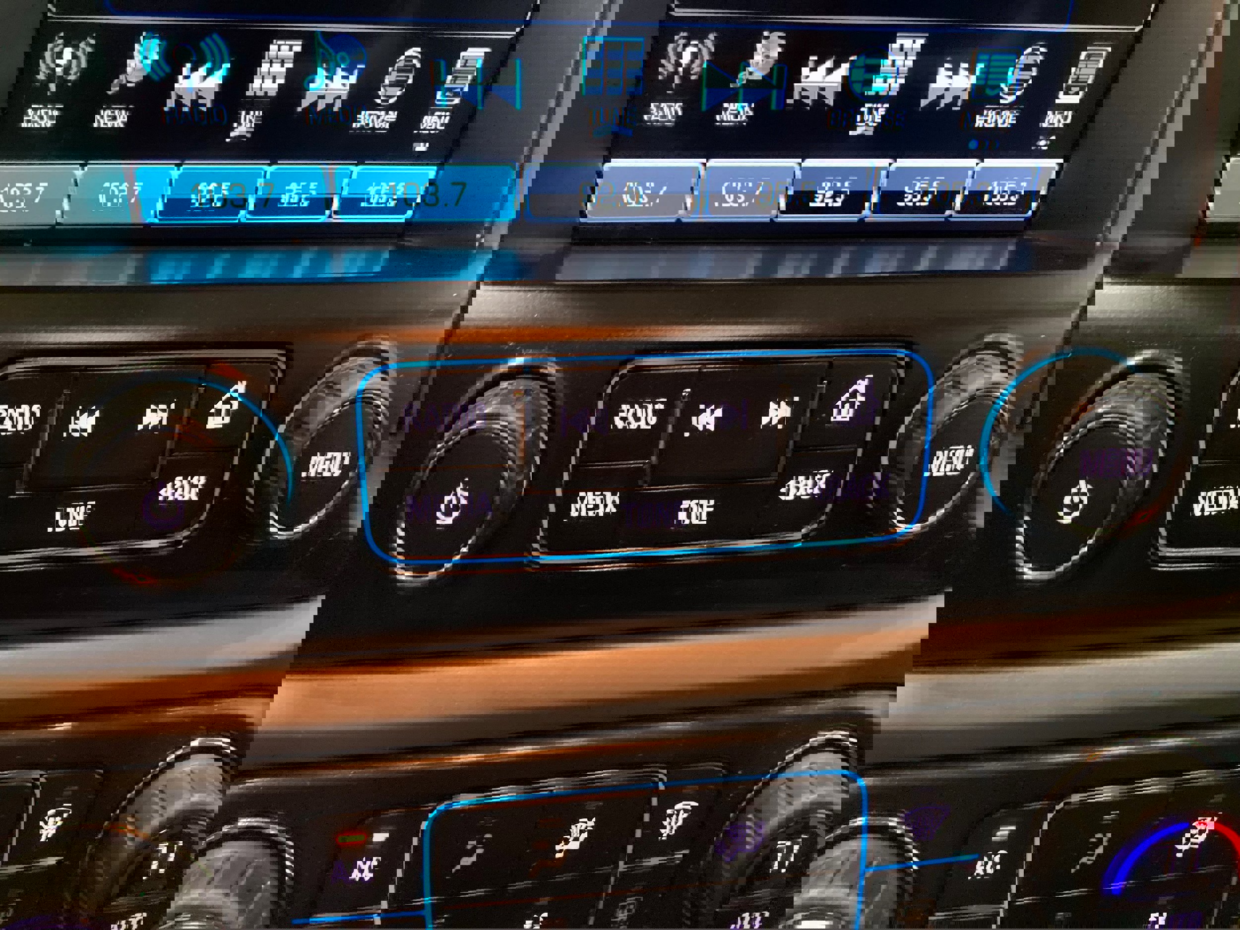 Used 2017 Chevrolet Colorado Z71 image 28