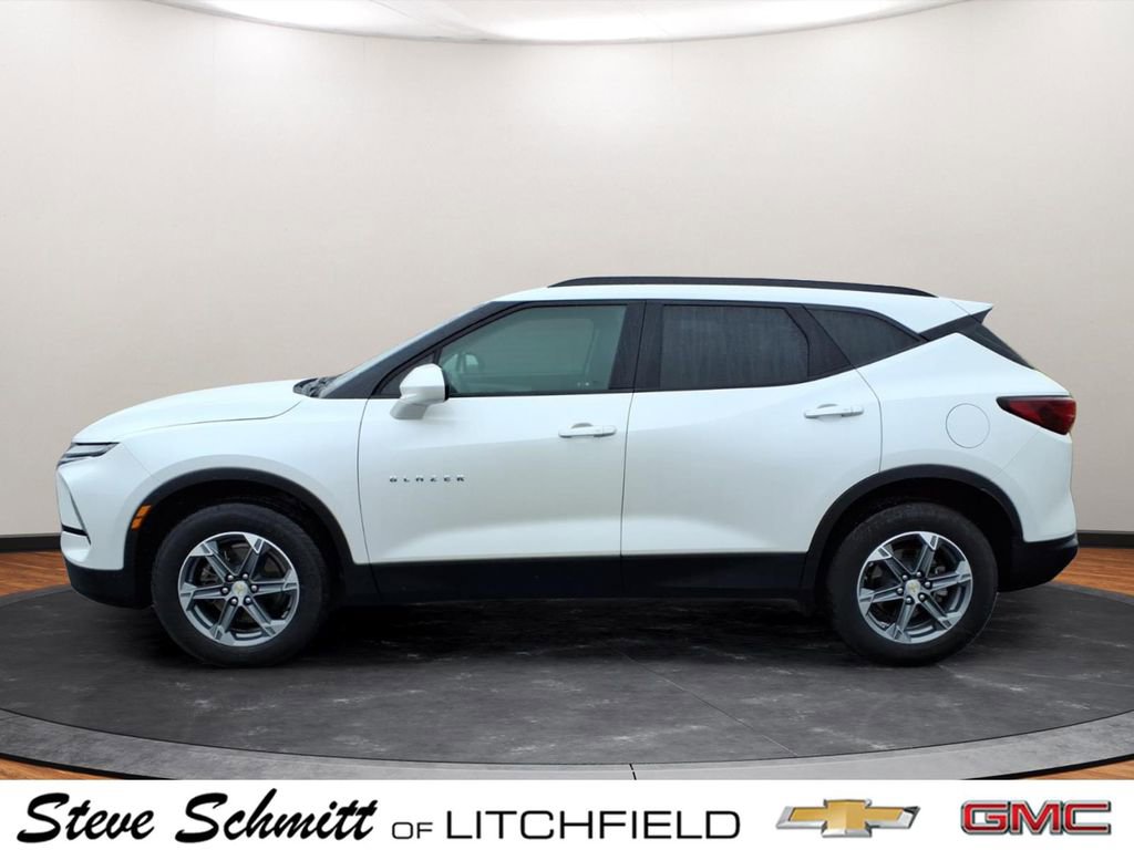 Certified 2024 Chevrolet Blazer LT w/ Convenience Package FWD image 2