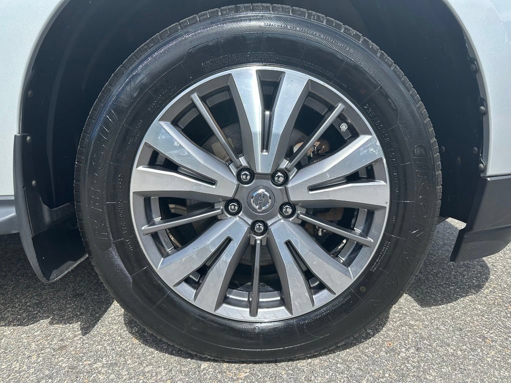 Used 2018 Nissan Pathfinder S AWD/4WD image 13