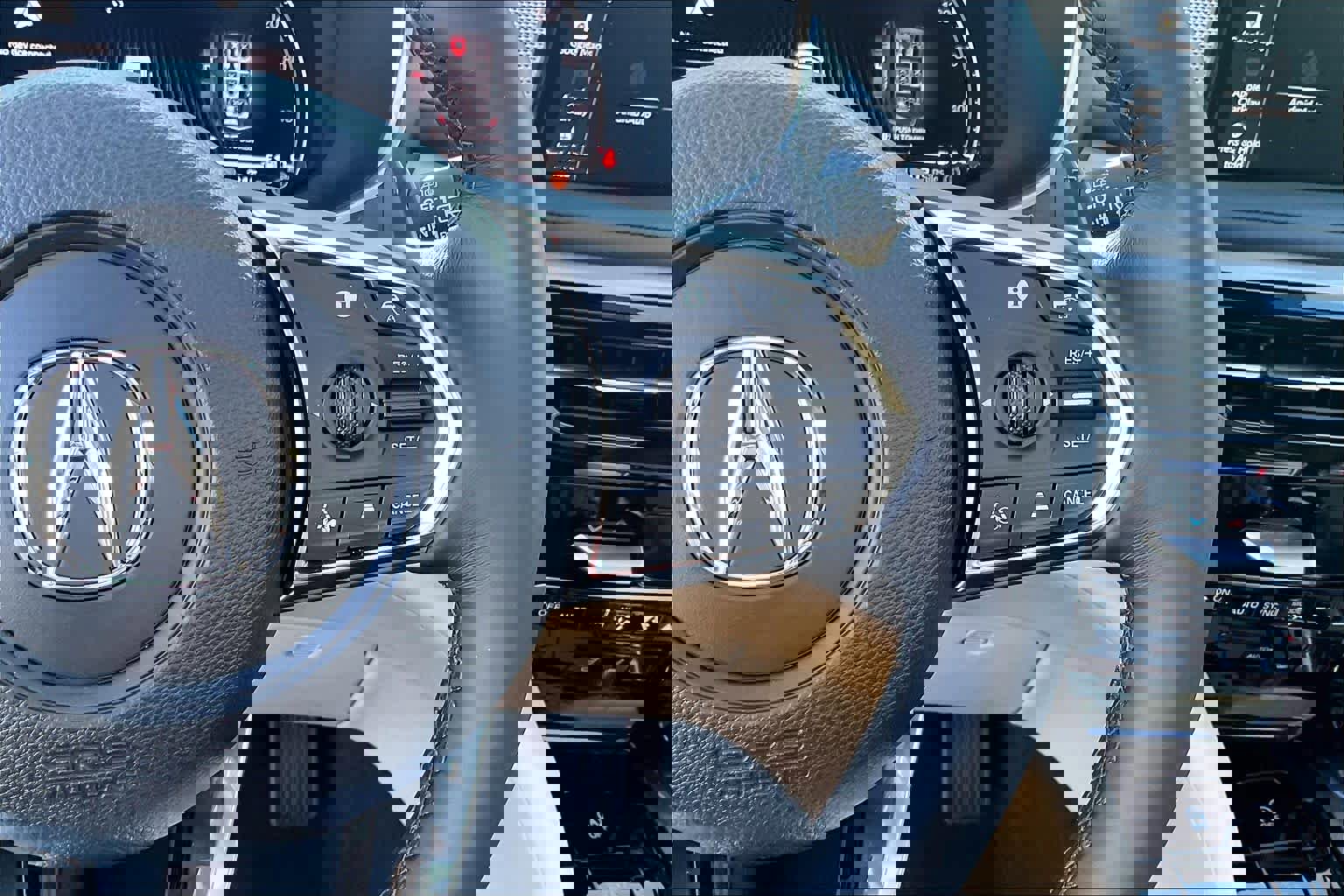 Used 2025 Acura MDX SH-AWD w/ Technology Package image 21