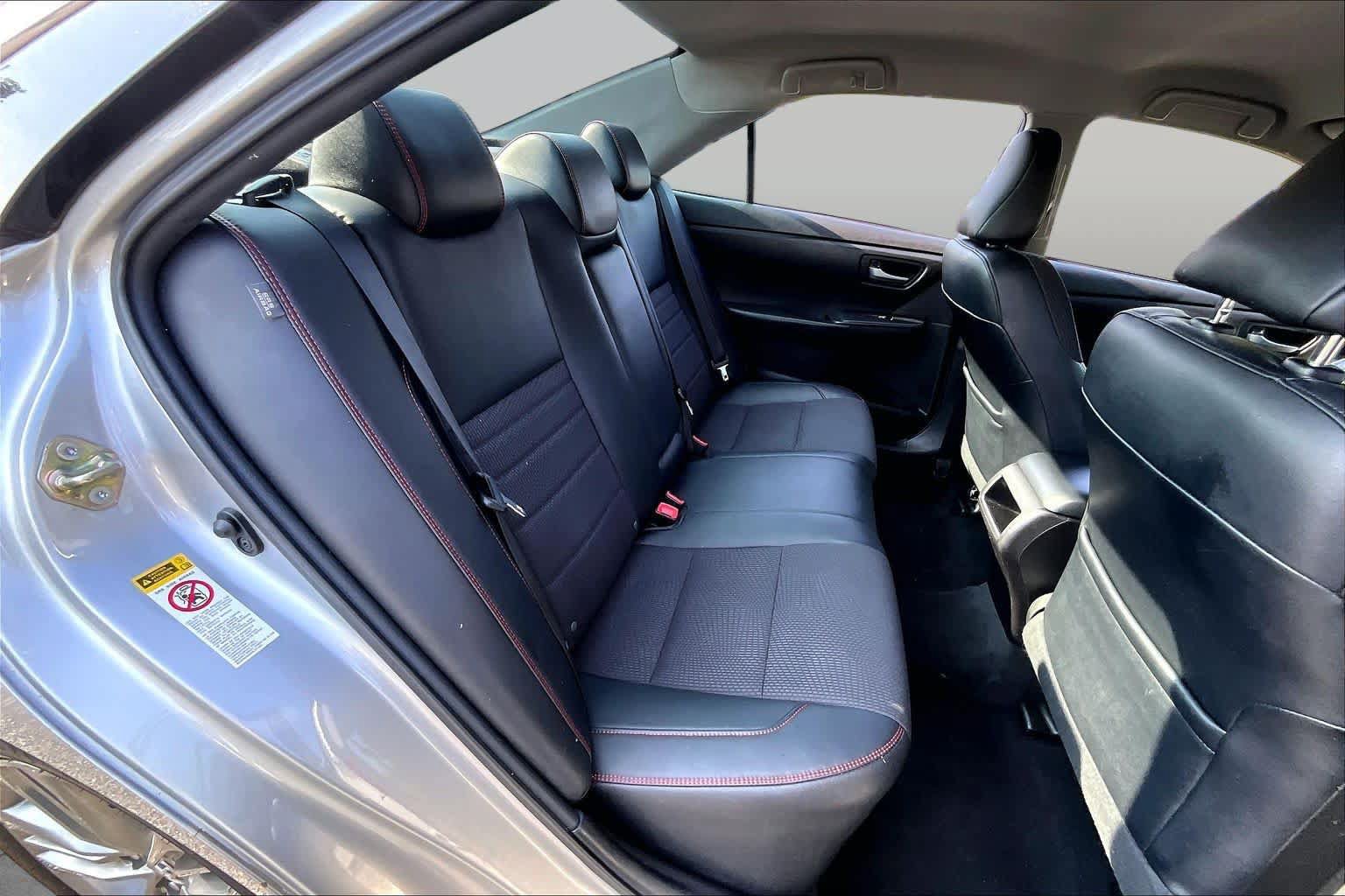Used 2017 Toyota Camry SE FWD image 20