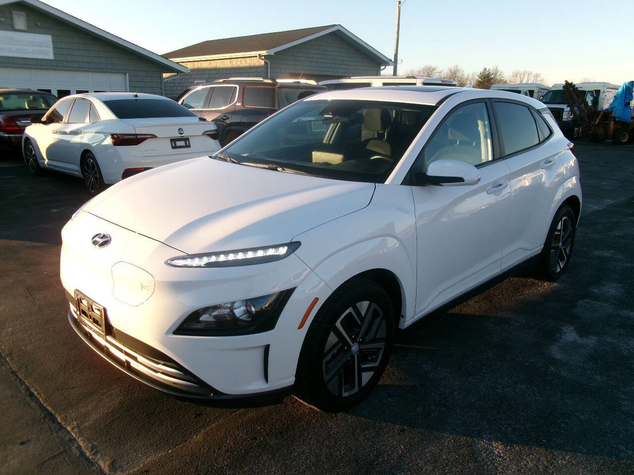 Used 2023 Hyundai Kona SEL image 6