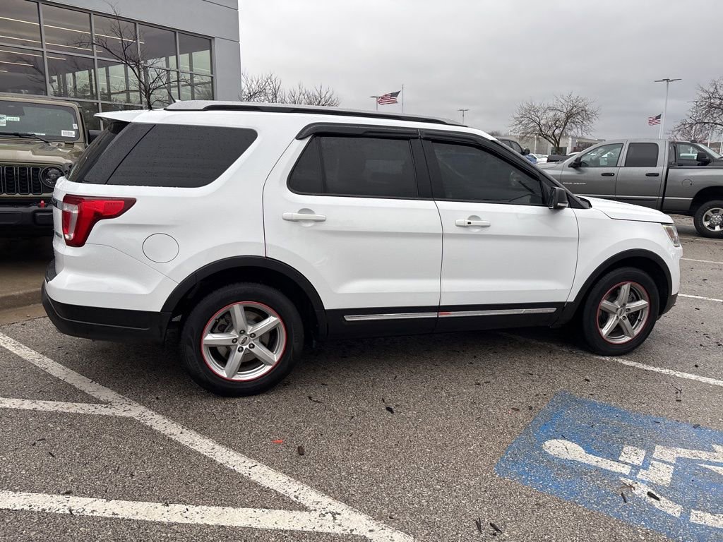 Used 2019 Ford Explorer XLT w/ Equipment Group 201A image 29