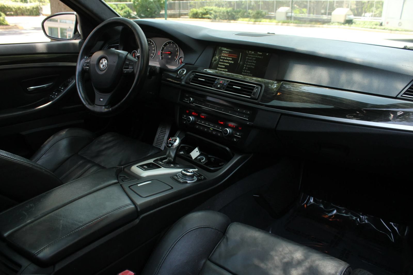 Used 2013 BMW M5 RWD image 24