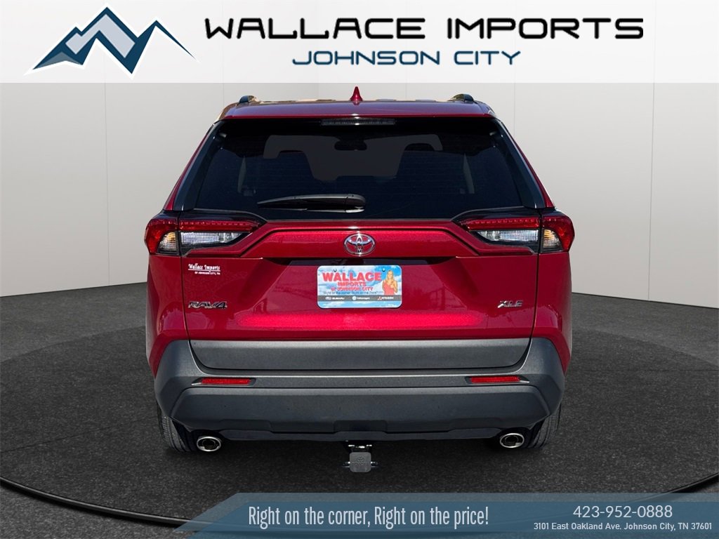 Used 2023 Toyota RAV4 XLE image 4