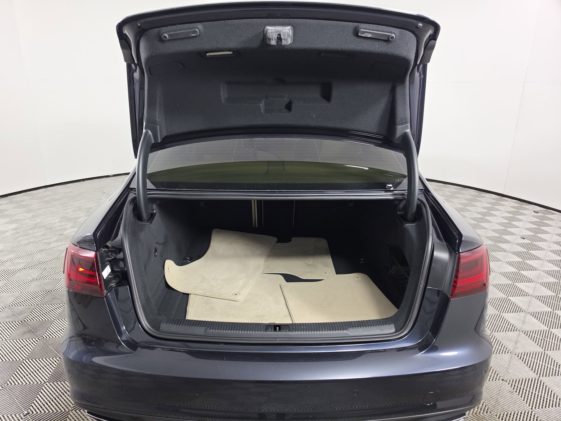 Used 2017 Audi A6 3.0T Premium Plus w/ Driver Assistance Package AWD/4WD image 9
