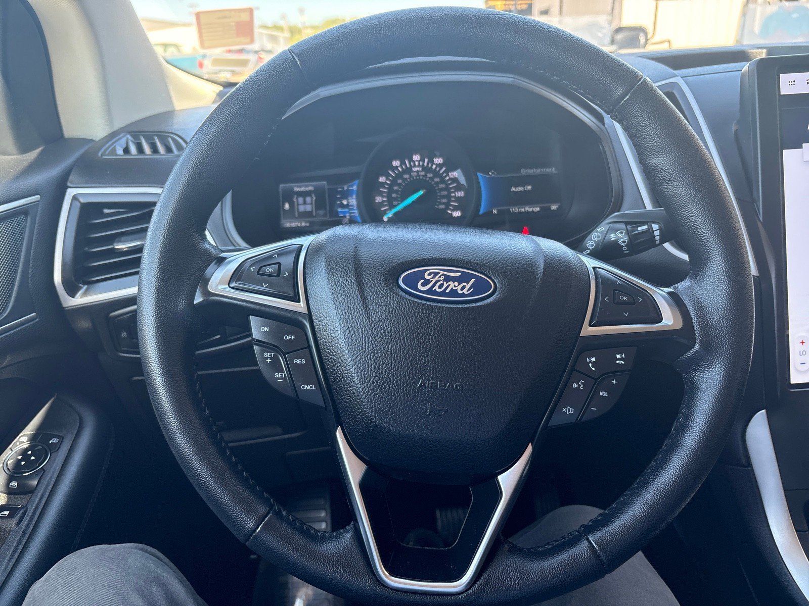 Used 2024 Ford Edge SEL image 14