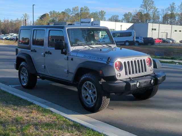 Used 2015 Jeep Wrangler Unlimited Rubicon w/ Dual Top Group image 15