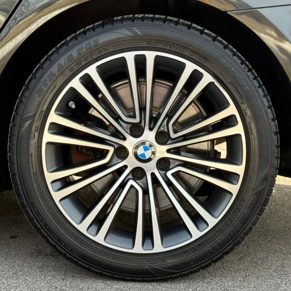 Used 2019 BMW 540i image 29