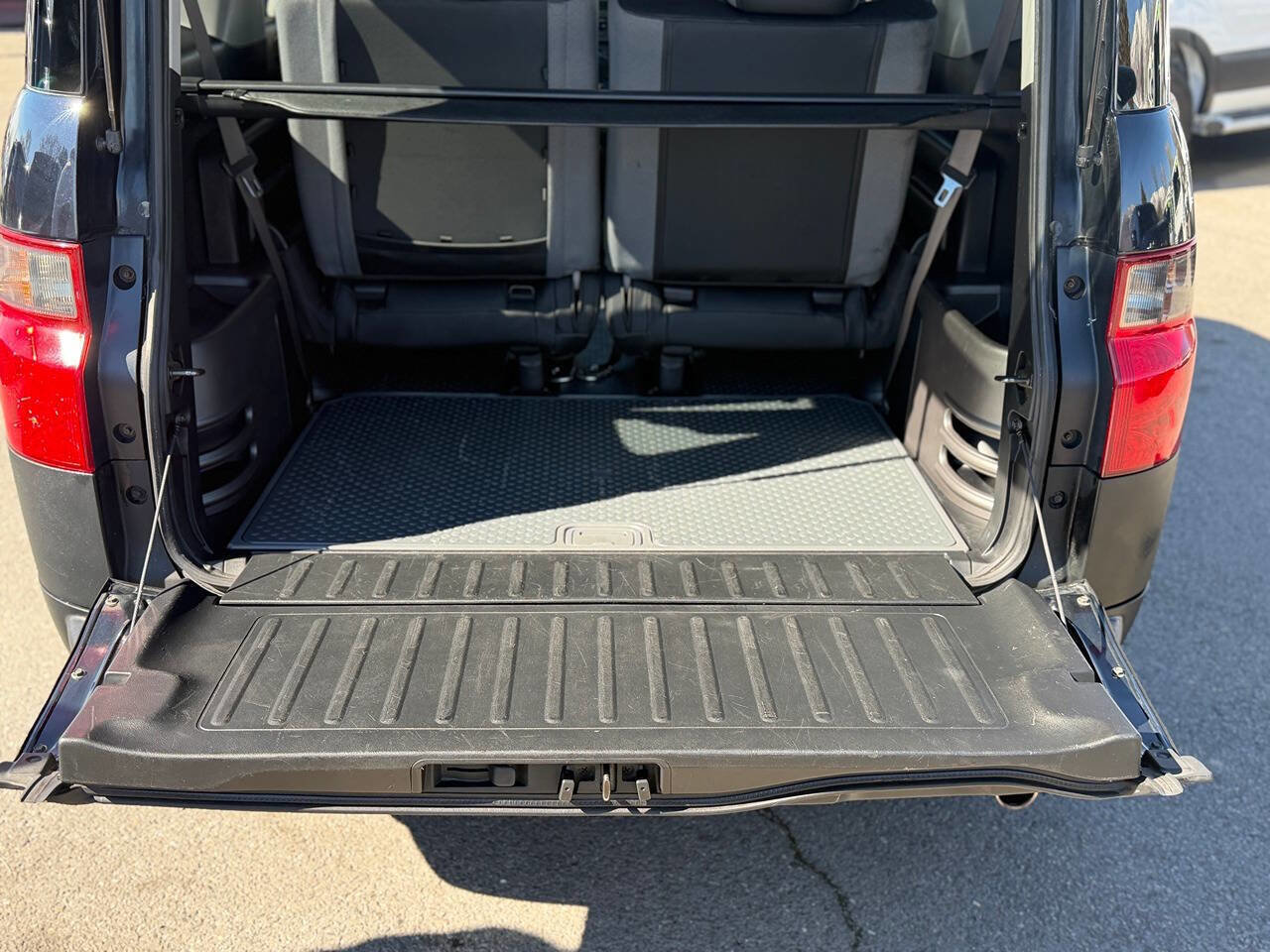 Used 2006 Honda Element EX image 26