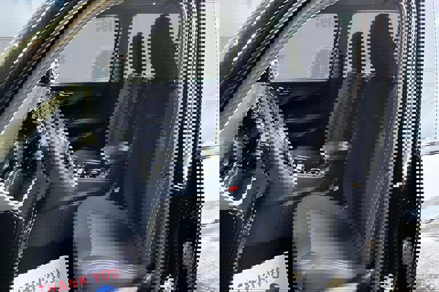 Used 2023 Jeep Grand Cherokee L Laredo image 11