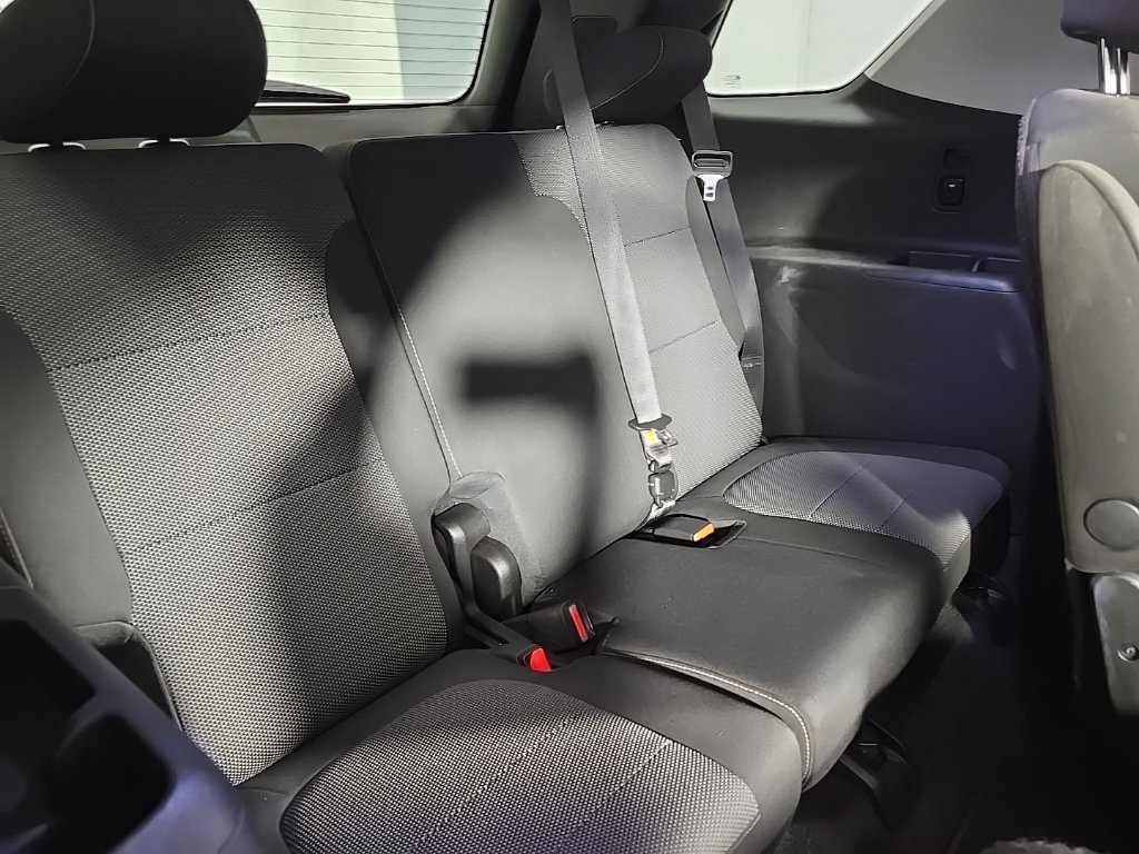 Used 2019 Chevrolet Traverse LT AWD/4WD image 32