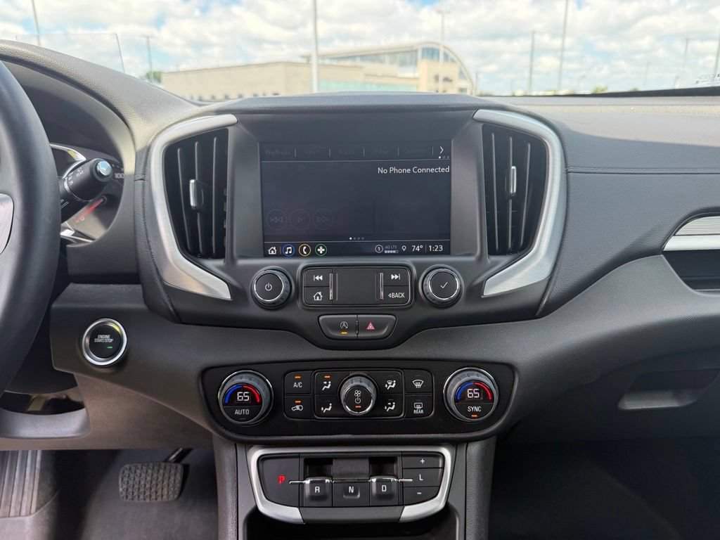 Used 2024 GMC Terrain SLT w/ Tech Package FWD image 22