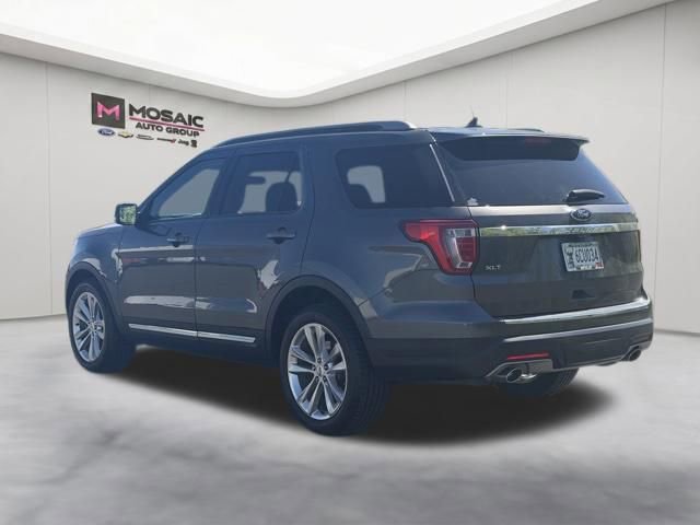 Used 2018 Ford Explorer XLT w/ Equipment Group 202A FWD image 5