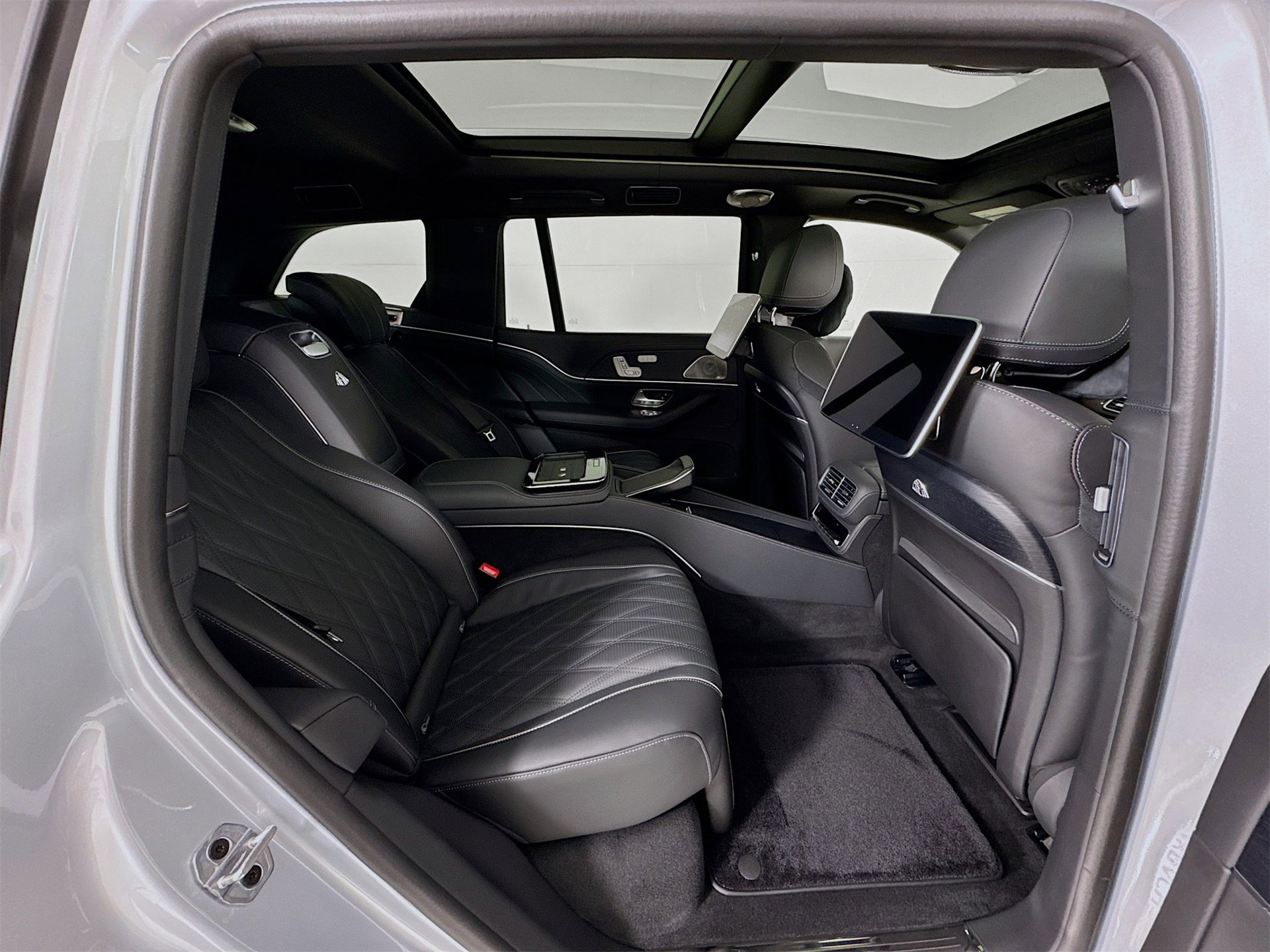 New 2026 Mercedes-Benz Maybach GLS 600 4MATIC image 31