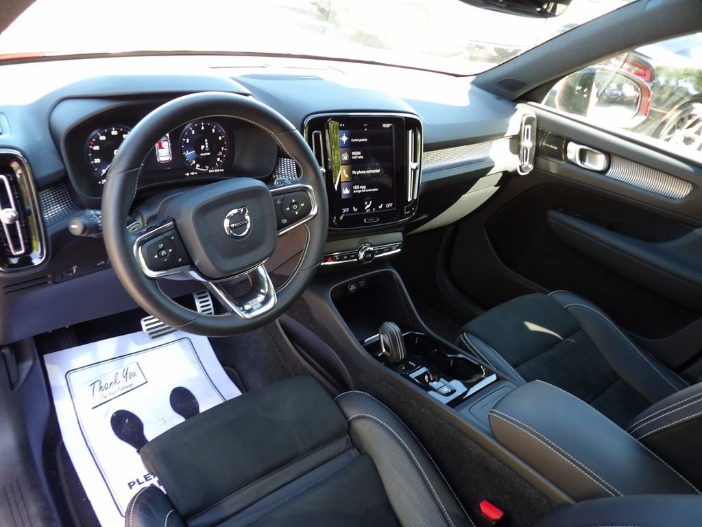Used 2019 Volvo XC40 T5 R-Design AWD/4WD image 11