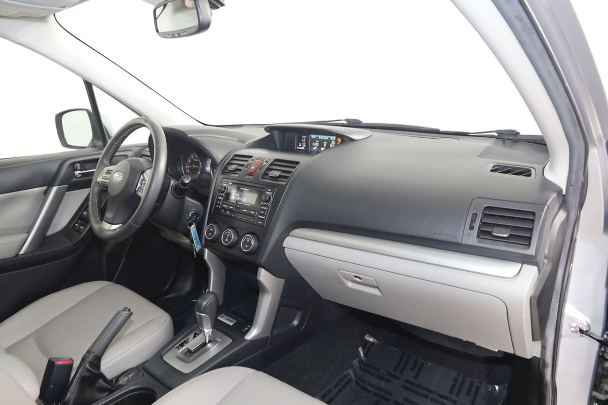 Used 2015 Subaru Forester 2.5i Limited AWD/4WD image 37