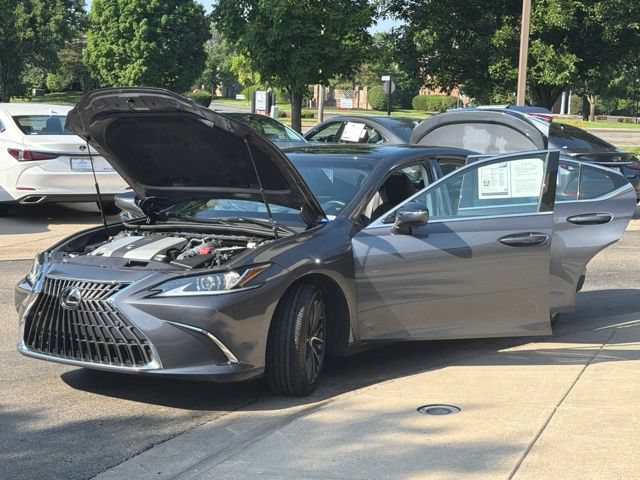 Used 2023 Lexus ES 350 w/ Accessory Package (Z2) FWD image 10