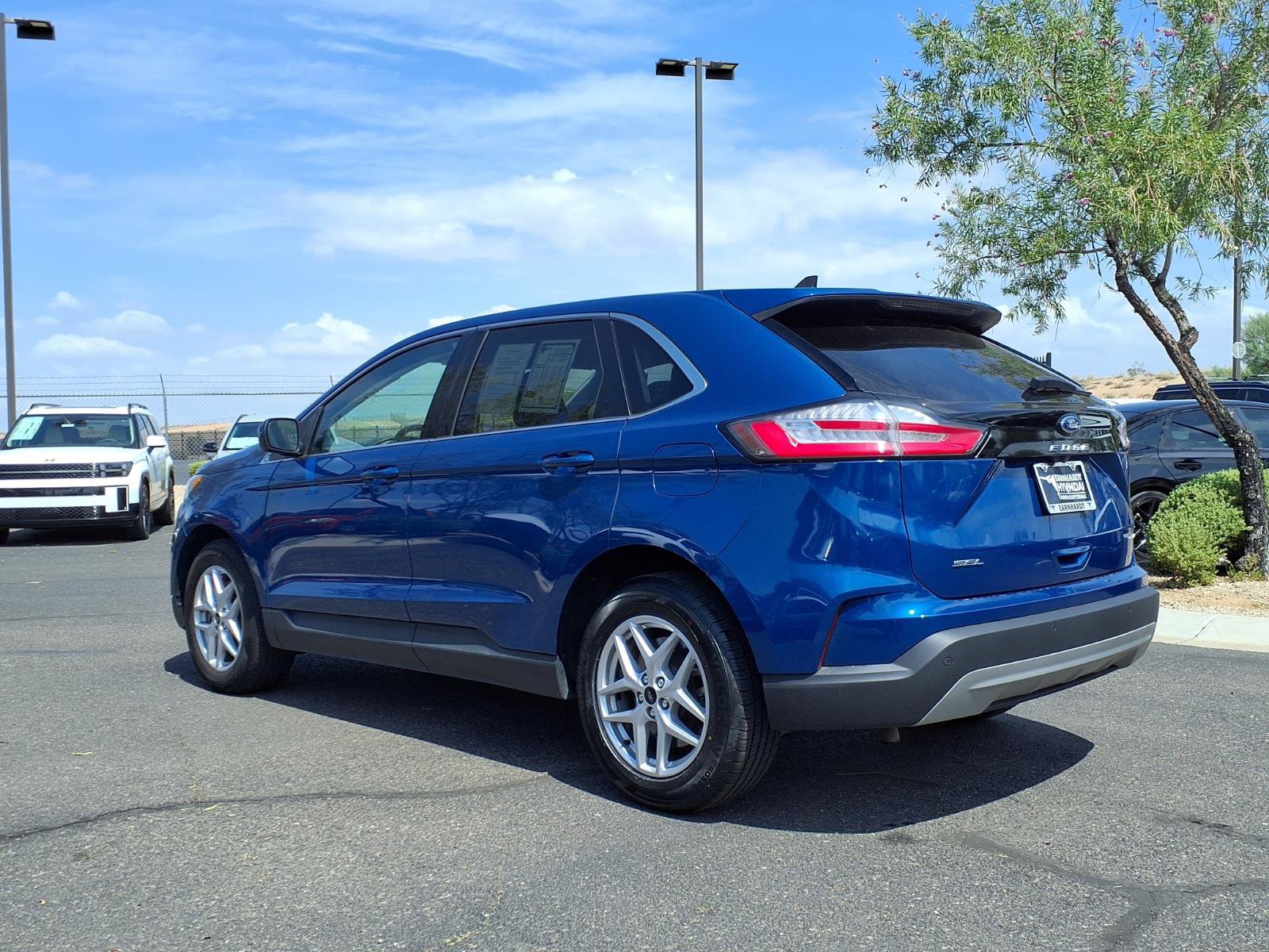 Used 2023 Ford Edge SEL AWD/4WD image 4