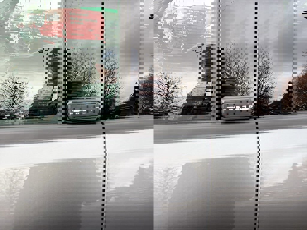 New 2025 Ford F150 Lariat w/ Equipment Group 502A High image 10