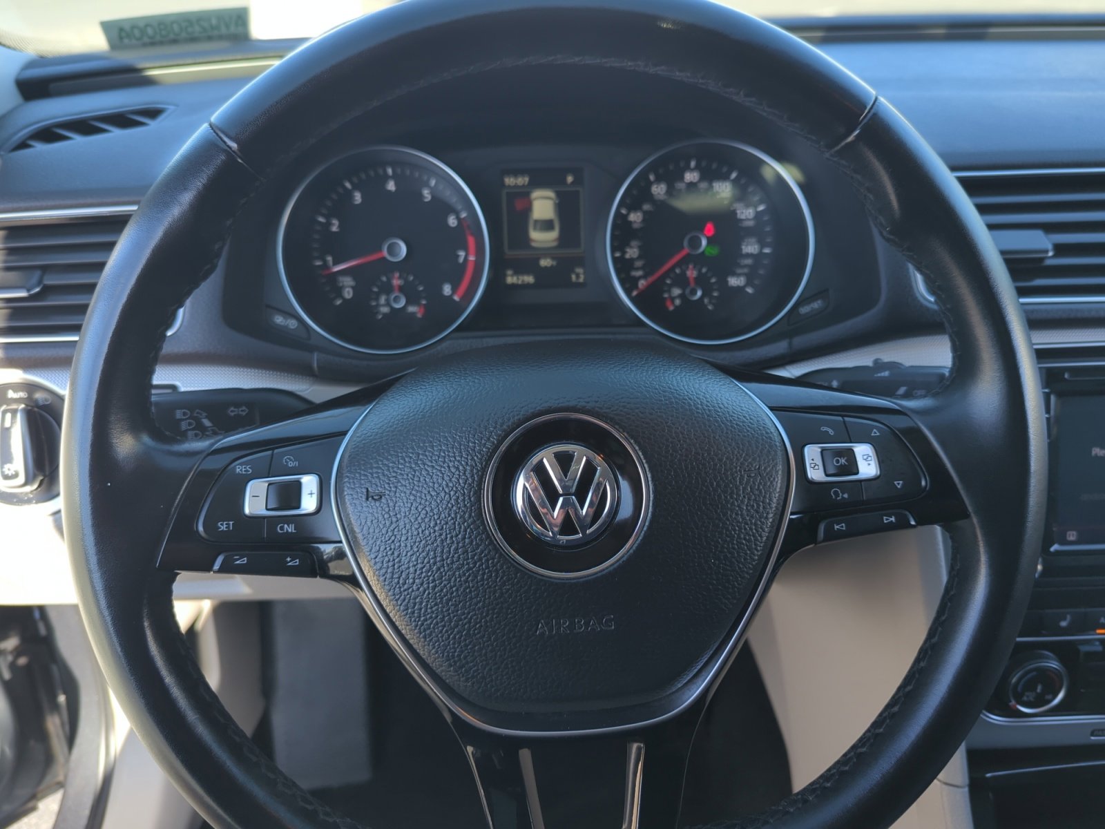 Used 2019 Volkswagen Passat 2.0T Wolfsburg image 9