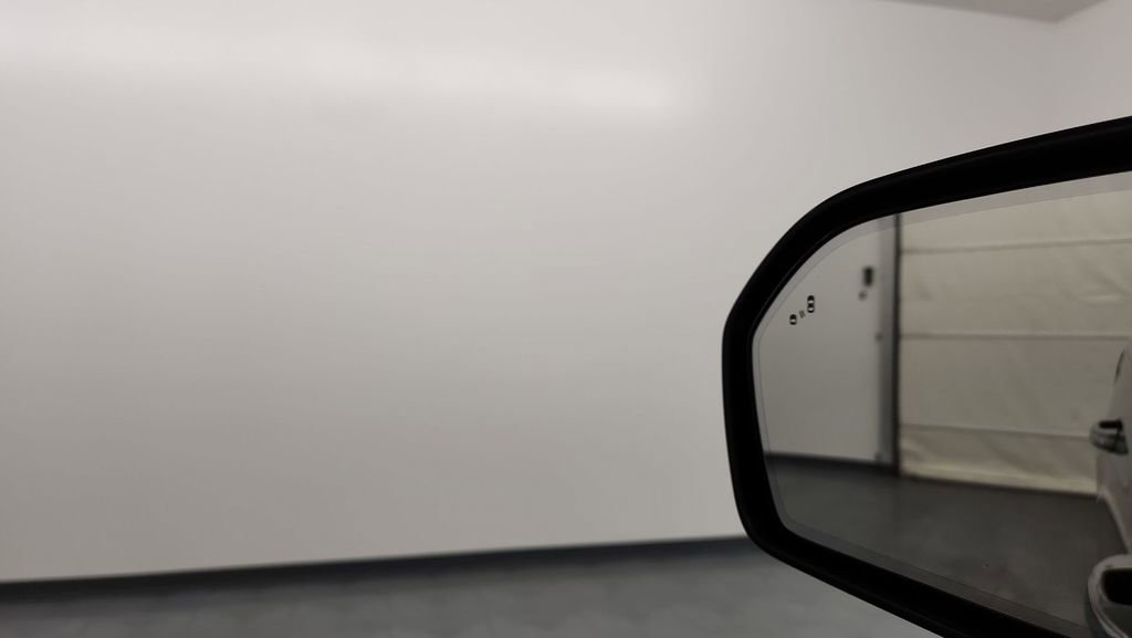 Used 2022 Ford Expedition Max Limited image 21