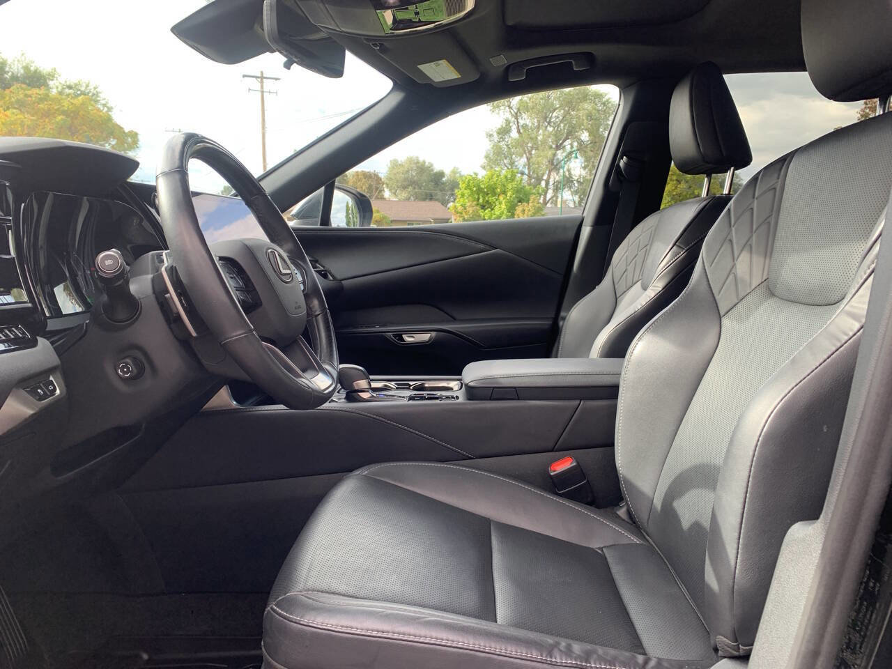 Used 2023 Lexus RX 350h image 7