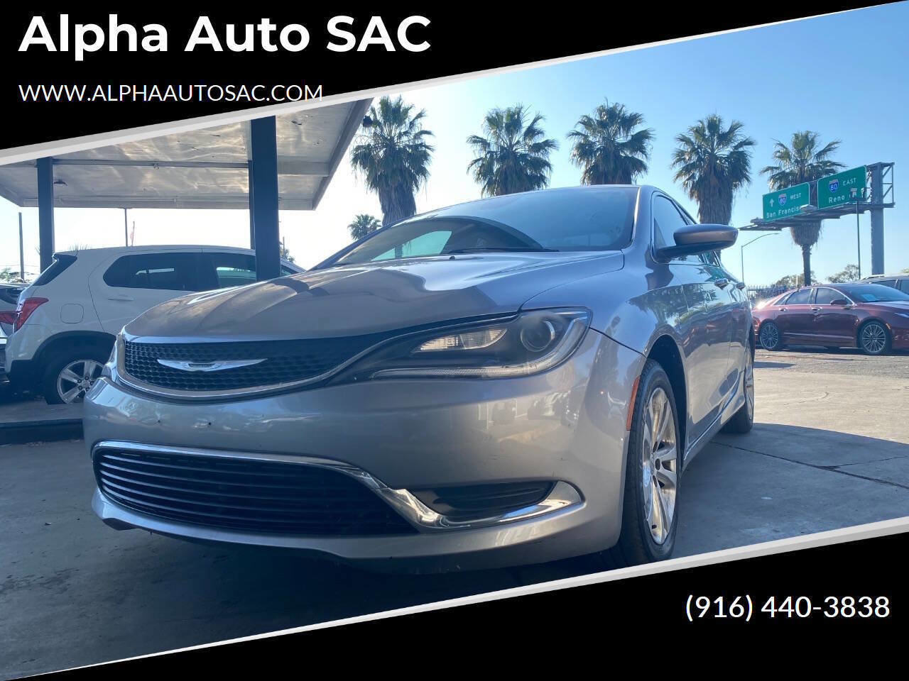 Used 2016 Chrysler 200 Limited w/ Convenience Group FWD image 1