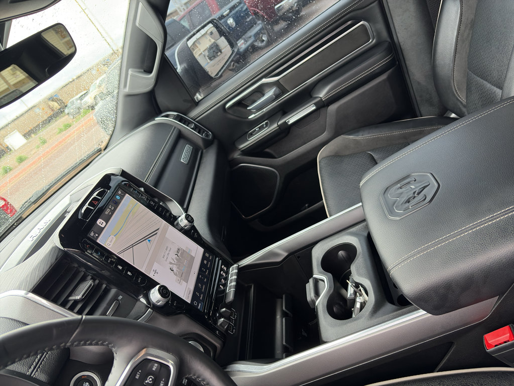Used 2023 RAM 1500 Laramie AWD/4WD image 10
