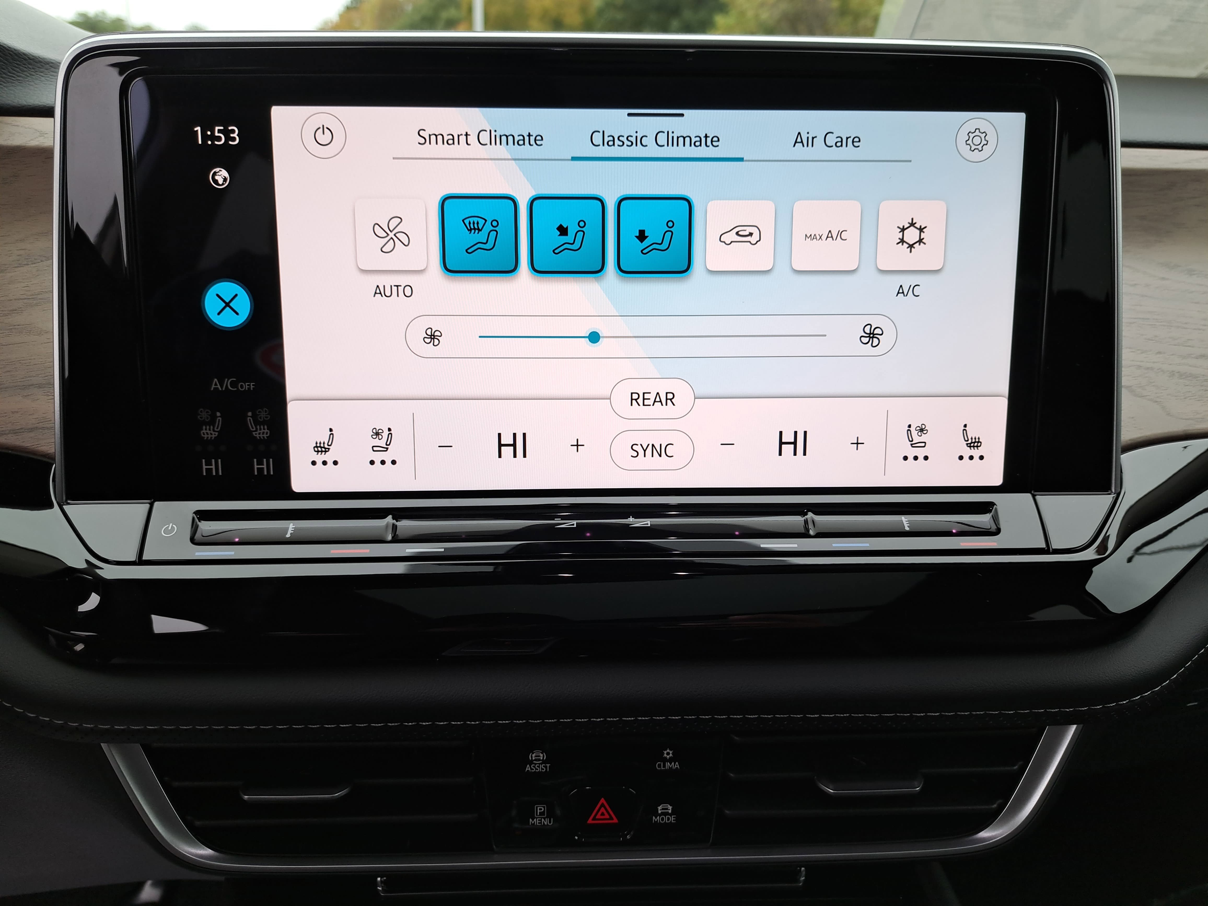 New 2026 Volkswagen Atlas SE image 22
