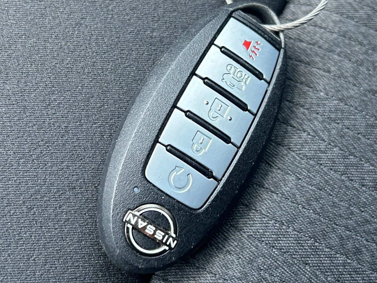 Used 2025 Nissan Altima 2.5 SV FWD image 24