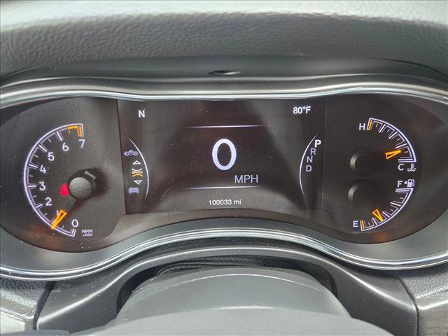 Used 2018 Jeep Grand Cherokee Laredo image 12