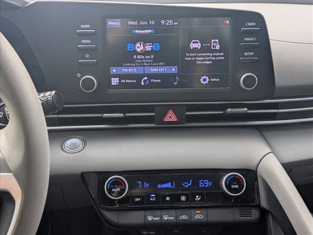 Used 2021 Hyundai Elantra SEL FWD image 14