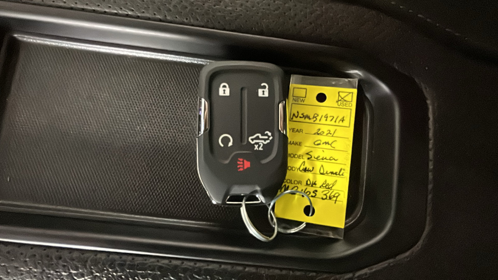 Used 2021 GMC Sierra 1500 Denali AWD/4WD image 26