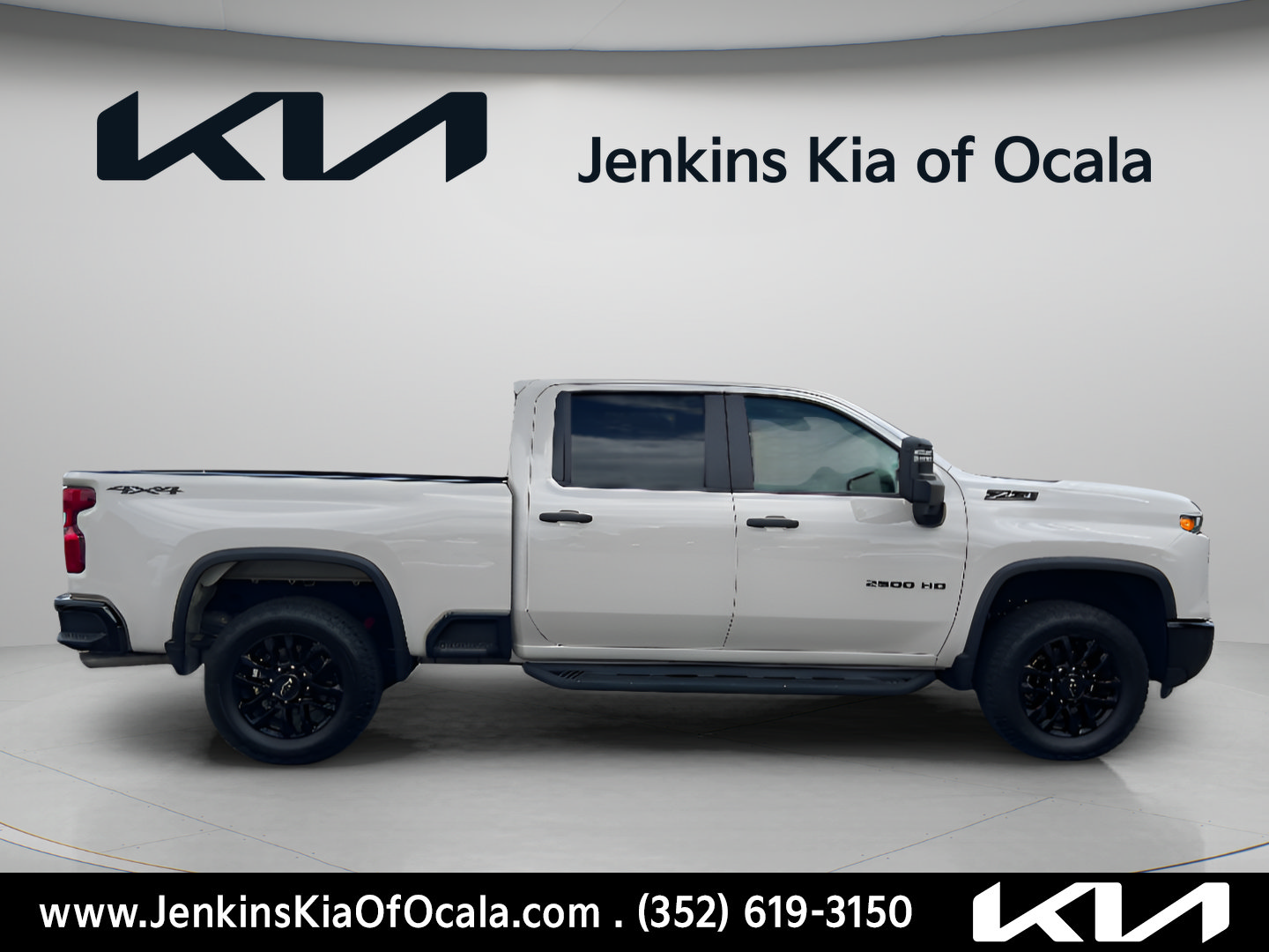 Used 2026 Chevrolet Silverado 2500 Custom w/ Custom Value Package AWD/4WD image 4
