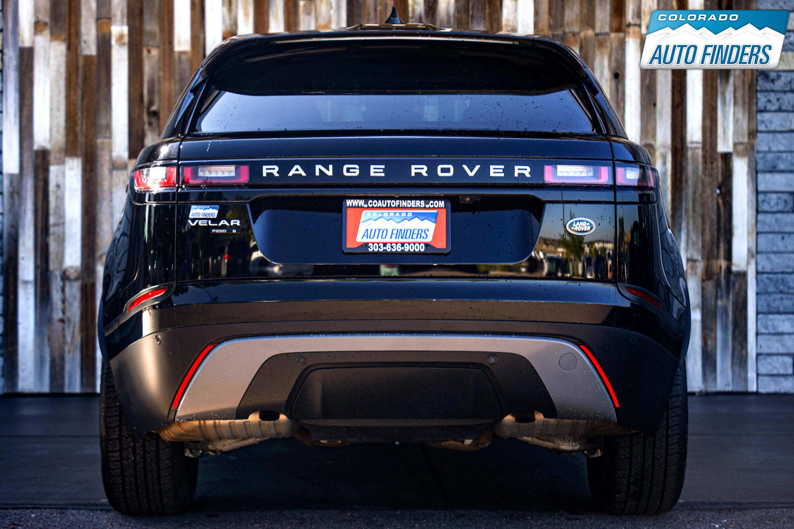 Used 2020 Land Rover Range Rover Velar S image 4