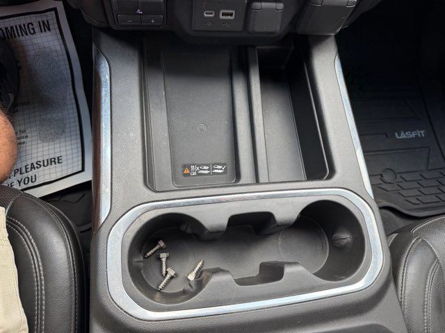 Used 2019 GMC Sierra 1500 SLT w/ SLT Premium Plus Package AWD/4WD image 17