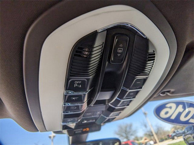 Used 2016 Porsche Macan S image 19