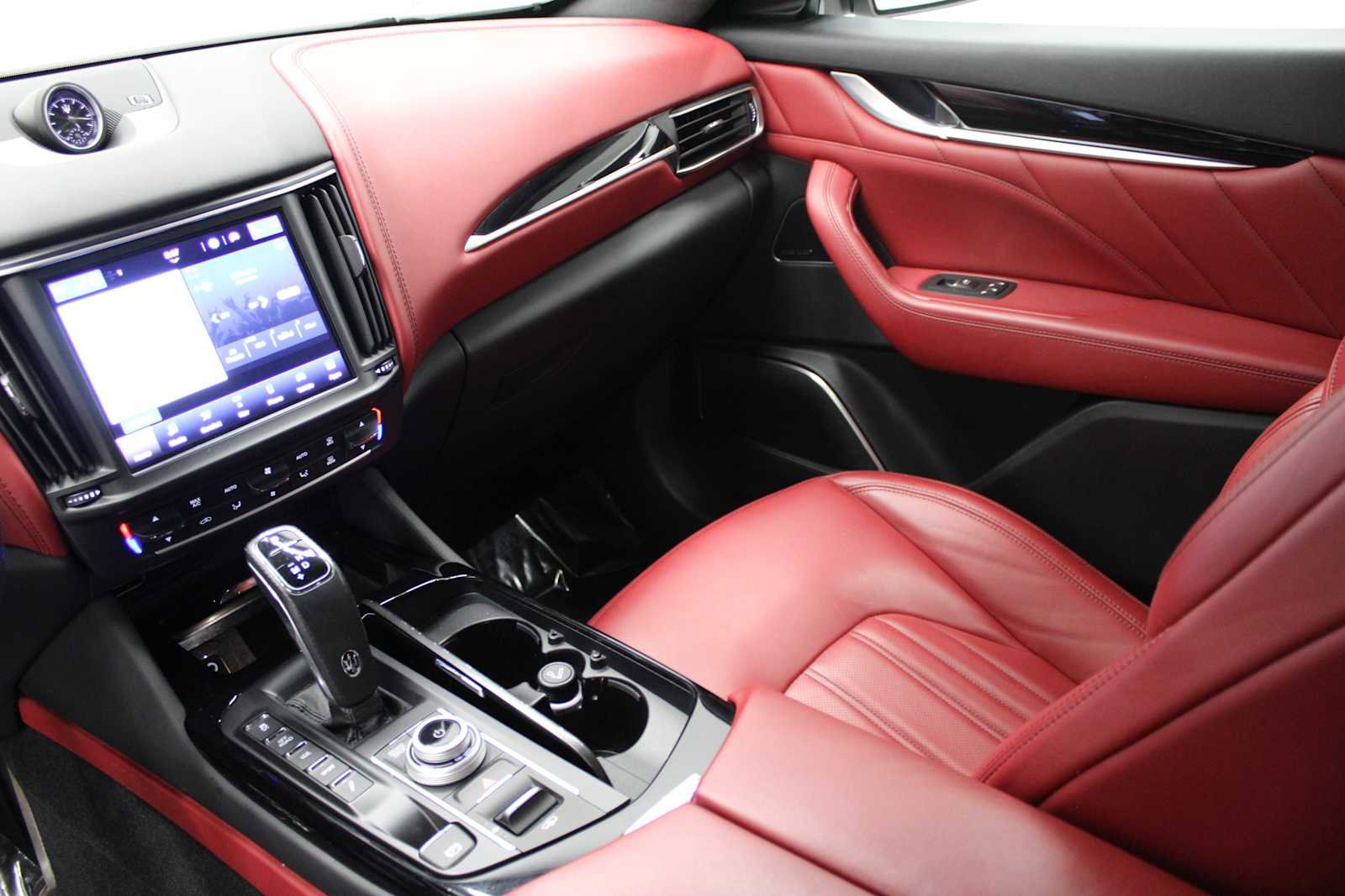 Used 2022 Maserati Levante GT image 24