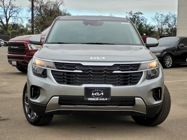New 2026 Kia Seltos LX FWD image 2