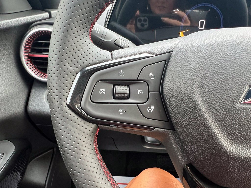 New 2026 Chevrolet Trax RS w/ Sunroof Package FWD image 17