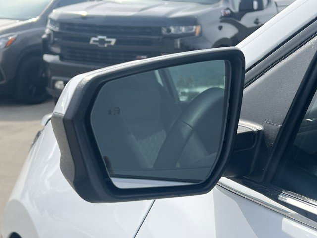 Used 2023 Chevrolet Equinox LT image 19