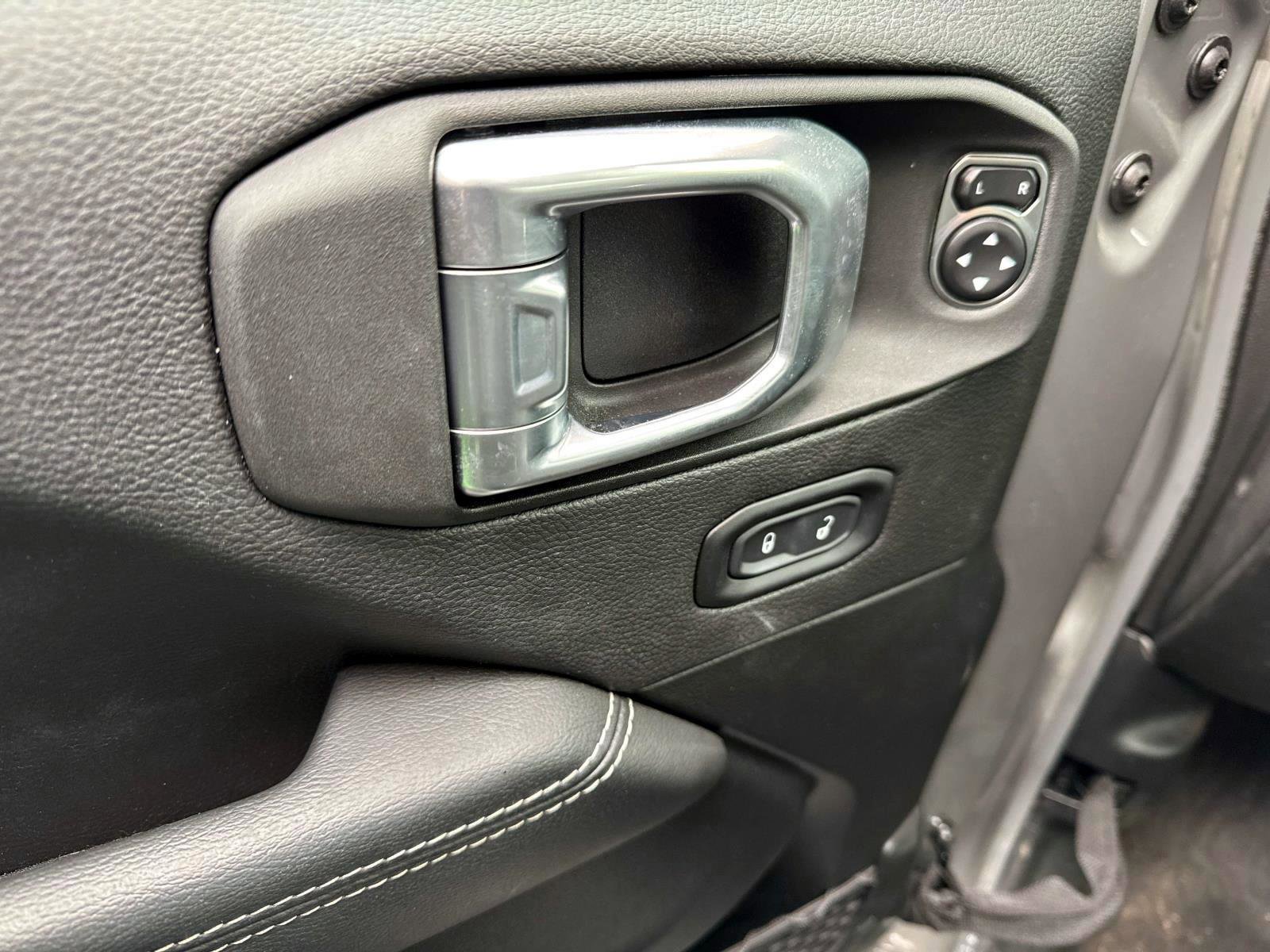 Used 2023 Jeep Wrangler Unlimited Sahara w/ Cold Weather Group image 7