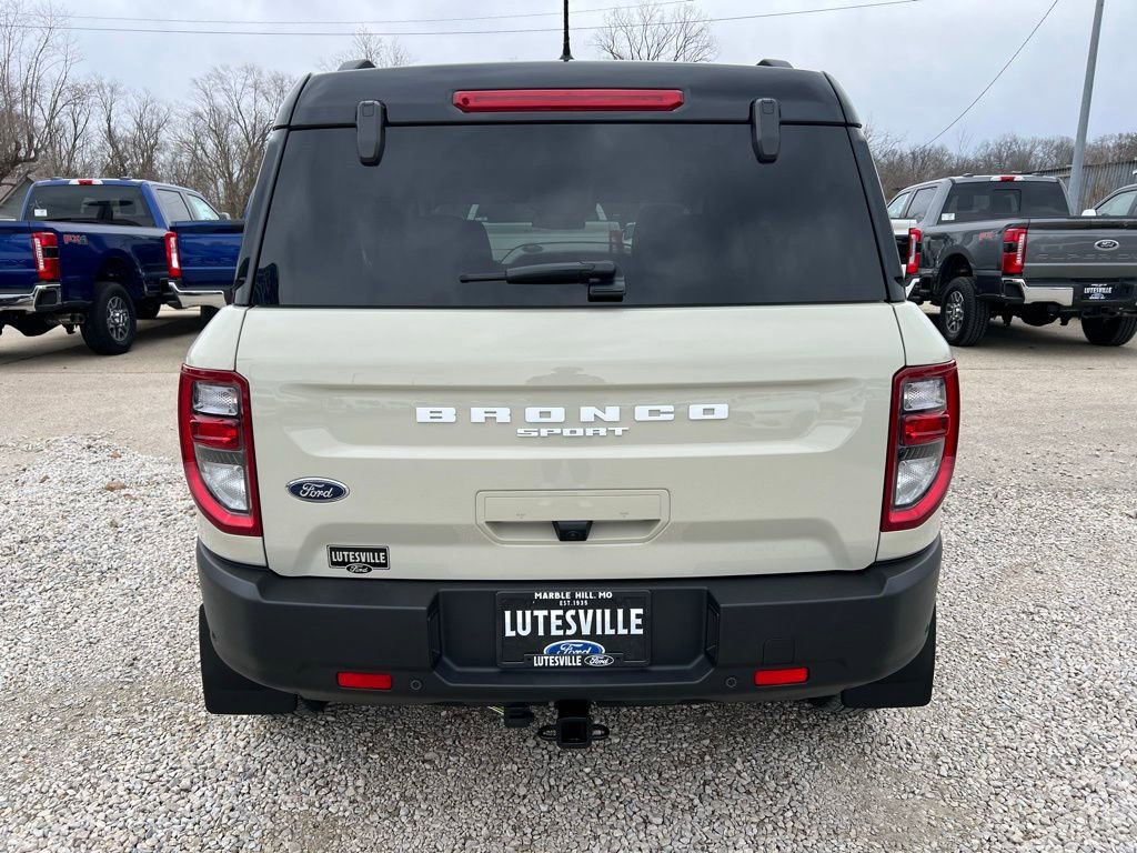Used 2024 Ford Bronco Sport Outer Banks image 7