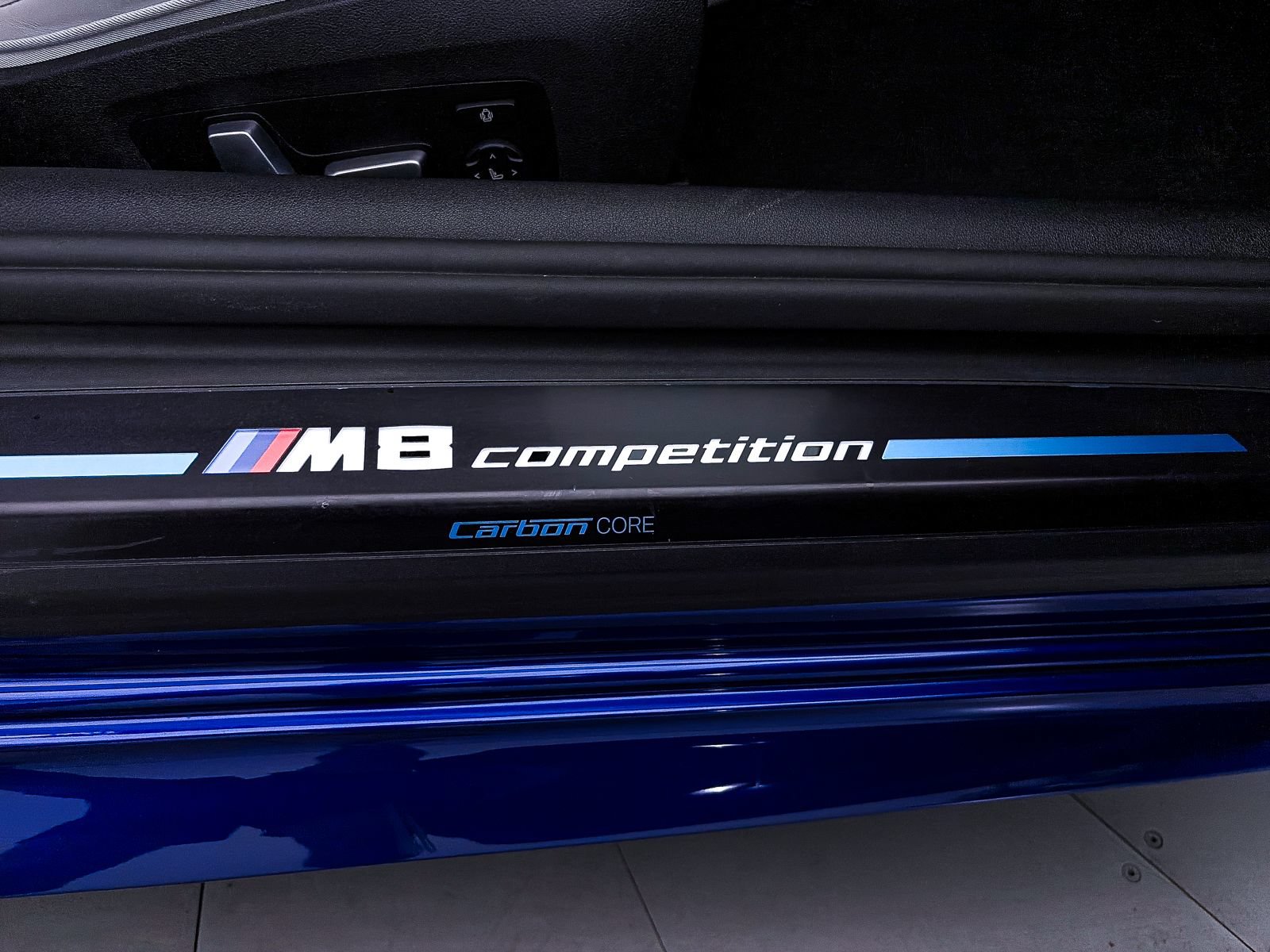 Used 2023 BMW M8 Competition w/ M Carbon Exterior Package AWD/4WD image 11