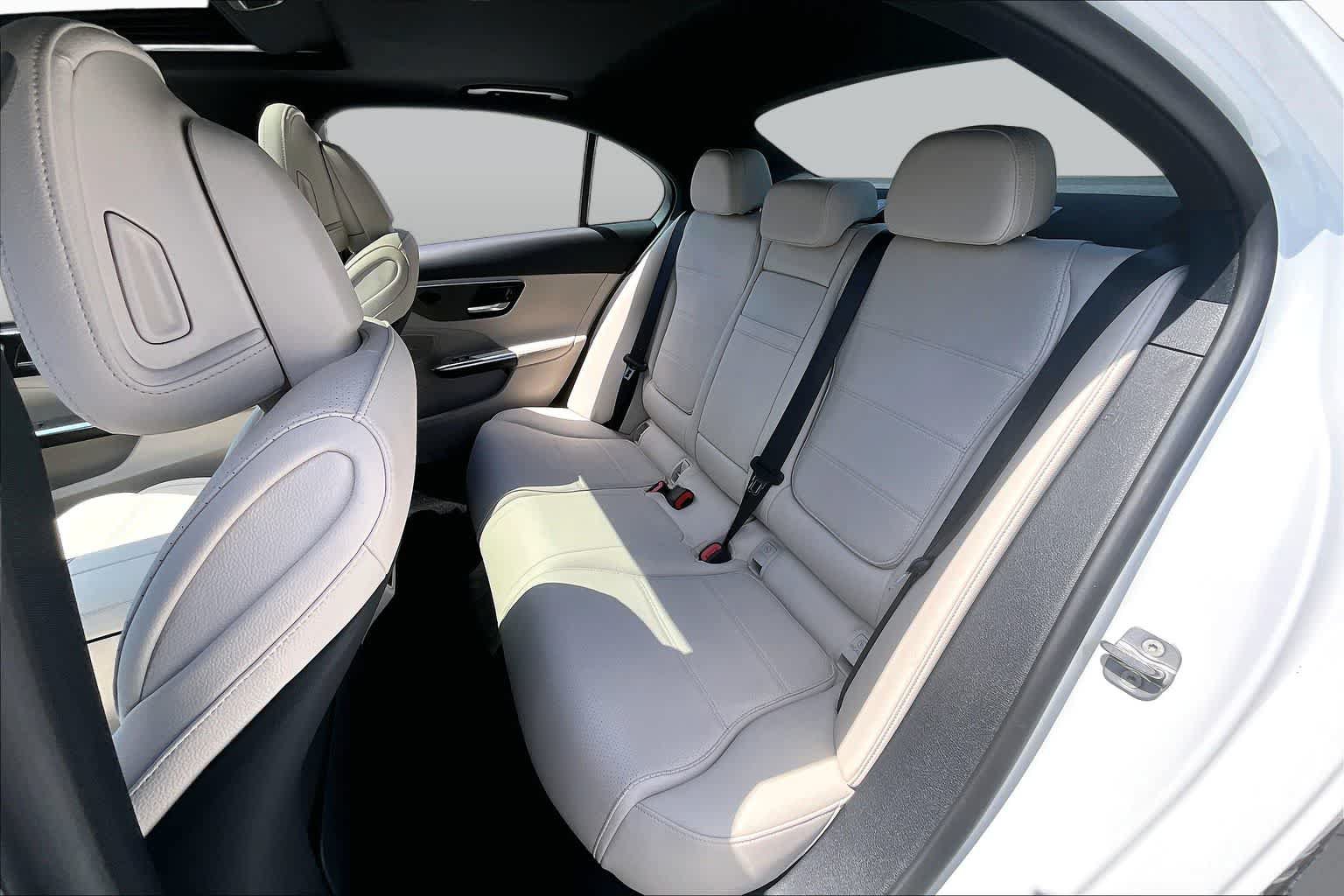 Certified 2025 Mercedes-Benz C 300 4MATIC Sedan image 21