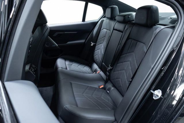 New 2026 BMW 530i xDrive w/ M Sport Package image 25