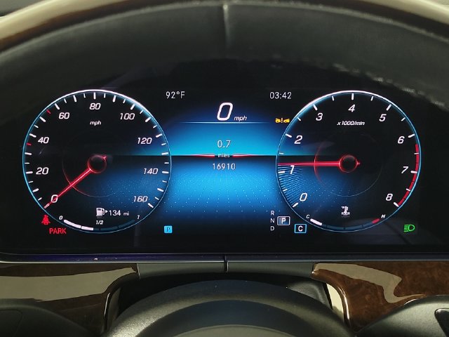 Used 2023 Mercedes-Benz E 350 4MATIC Sedan image 25